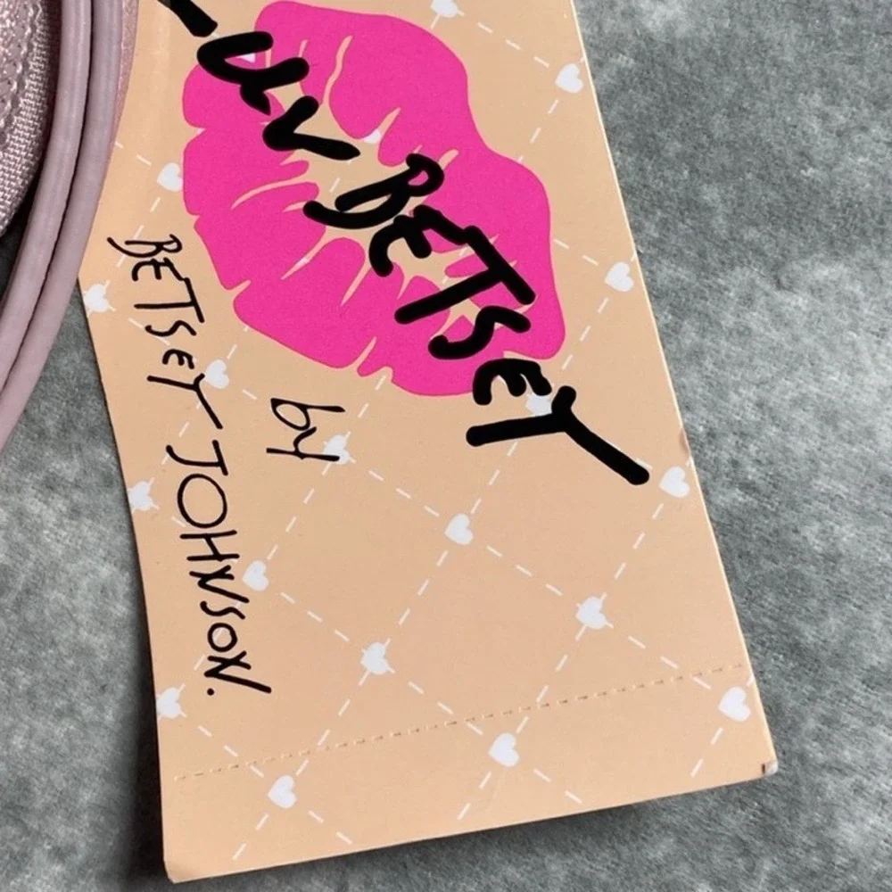 Luv Betsey luv betsey